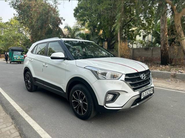 https://images10.gaadi.com/usedcar_image/3624176/original/574812__front_right_view-20230627153523.jpg?imwidth=6400