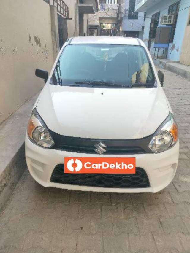 https://images10.gaadi.com/usedcar_image/3624335/original/processed_f1d7b11d-c045-4e43-9d23-4bf321508f46.jpg?imwidth=6401