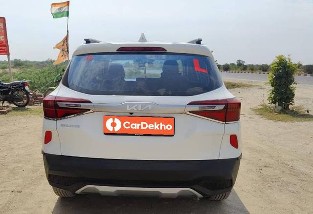 https://images10.gaadi.com/usedcar_image/3624377/original/processed_35ad7340-6d89-4e27-9d16-398f9c0fe1e4.jpg?imwidth=6402