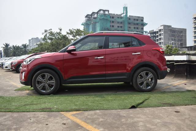 https://images10.gaadi.com/usedcar_image/3624448/original/img2892576__used_car_2892576_1697535323.jpg?imwidth=6402