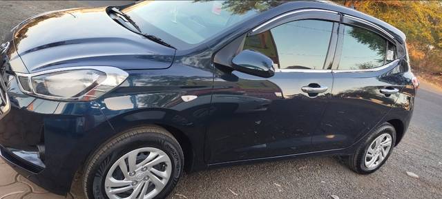 https://images10.gaadi.com/usedcar_image/3624568/original/557723__right_side_view-20230224142454.jpg?imwidth=6400