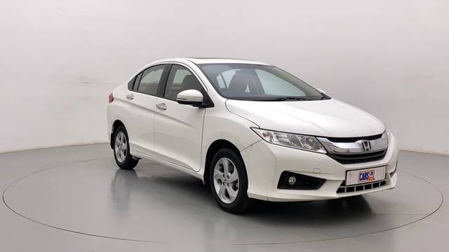 https://images10.gaadi.com/usedcar_image/3624689/original/0e340d3e-b48a-490e-8d58-4c01faa63fcb__45.jpg?imwidth=6400