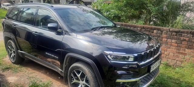 https://images10.gaadi.com/usedcar_image/3624836/original/processed_16d79af1-741e-460b-b226-2571a922fb1f.jpg?imwidth=6402