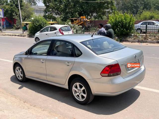 https://images10.gaadi.com/usedcar_image/3624974/original/processed_86b53c4f-20ce-4cb6-a95c-b1b5b90531dc.jpg?imwidth=6401