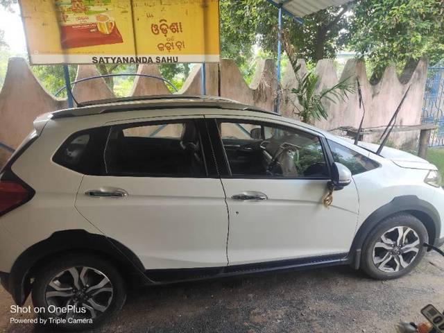 https://images10.gaadi.com/usedcar_image/3625123/original/processed_80b636e1-fb65-4c02-9c87-83e02a78920e.jpg?imwidth=6401