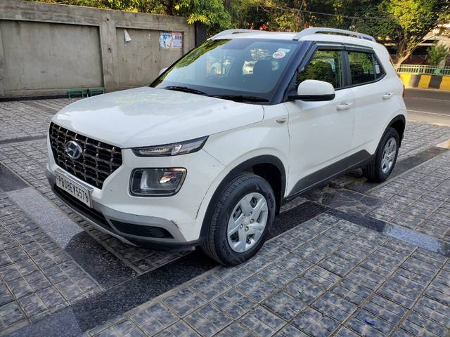 https://images10.gaadi.com/usedcar_image/3625286/original/589057__cover_image-20231006143034.jpeg?imwidth=6400
