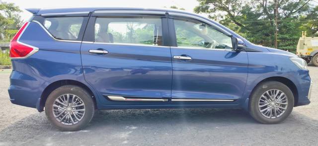 https://images10.gaadi.com/usedcar_image/3625294/original/589426__front_right_view-20231011125020.jpeg?imwidth=6400