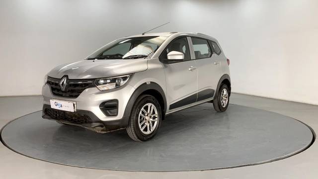 https://images10.gaadi.com/usedcar_image/3625329/original/processed_img2893029__usedcar_1_2893029_1698304454.jpg?imwidth=6400