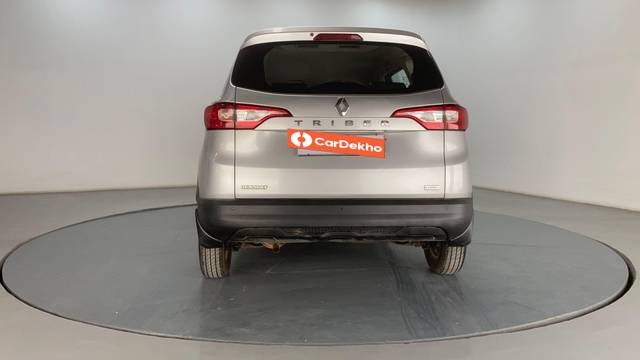 https://images10.gaadi.com/usedcar_image/3625329/original/processed_img2893029__usedcar_t2_276591697535984_1697535999.jpg?imwidth=6402