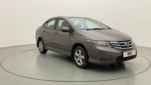 https://images10.gaadi.com/usedcar_image/3625438/original/6144f900-3379-4811-a692-3181bf73d6eb__43.jpg?imwidth=6400