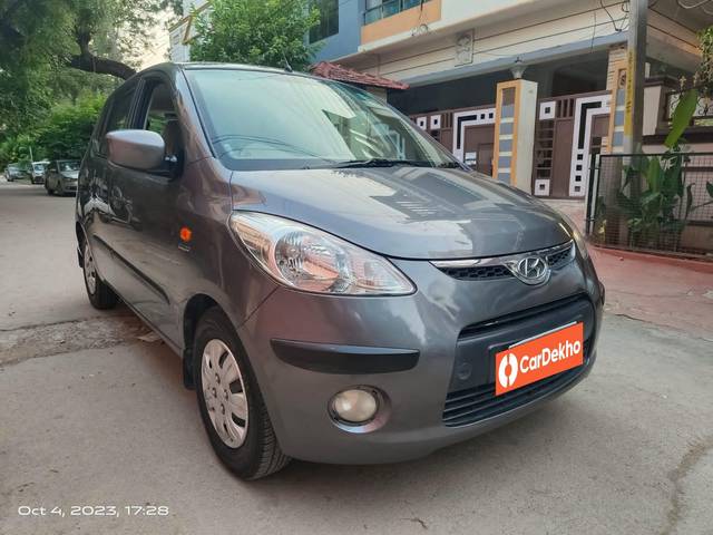 https://images10.gaadi.com/usedcar_image/3625461/original/processed_img2893111__used_car_2893111_1697539984.jpg?imwidth=6400