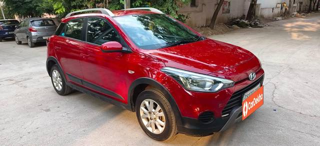 https://images10.gaadi.com/usedcar_image/3625476/original/processed_img2893124__used_car_2893124_1697540422.jpg?imwidth=6400