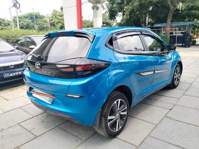 https://images10.gaadi.com/usedcar_image/3625514/original/processed_img2893138__usedcar_tn11az1008_10__87781697541078_1697541107.jpeg?imwidth=6401