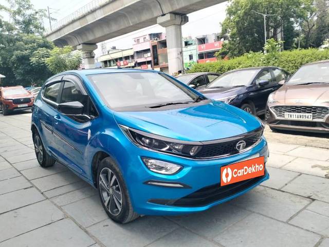 https://images10.gaadi.com/usedcar_image/3625514/original/processed_img2893138__usedcar_tn11az1008_25__87781697541078_1697541107.jpeg?imwidth=6400