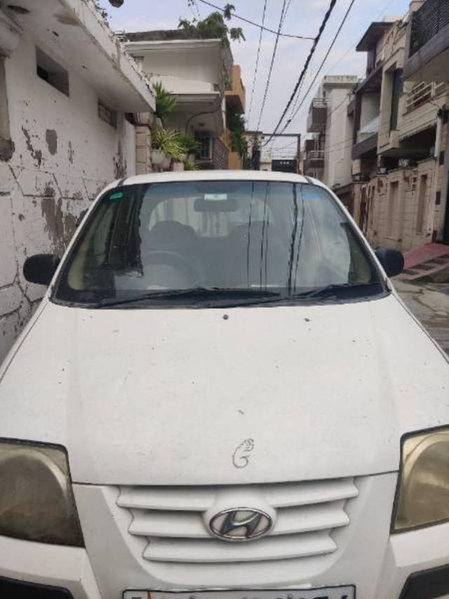 https://images10.gaadi.com/usedcar_image/3625534/original/processed_30cf2ede-141d-4705-841a-e6288a9d2929.jpg?imwidth=6402