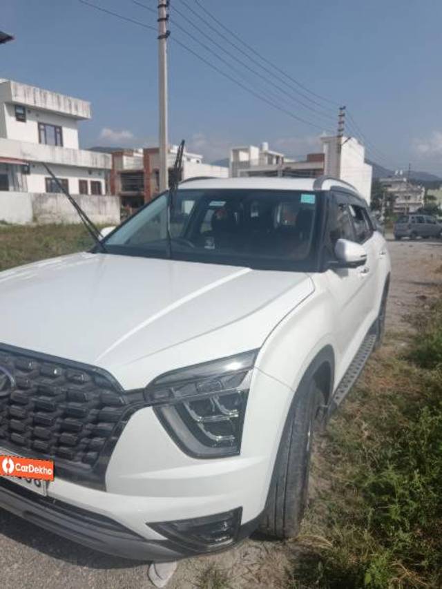 https://images10.gaadi.com/usedcar_image/3625611/original/processed_50e43c04-5c76-4bd8-9943-00a0ff75216a.jpg?imwidth=6400
