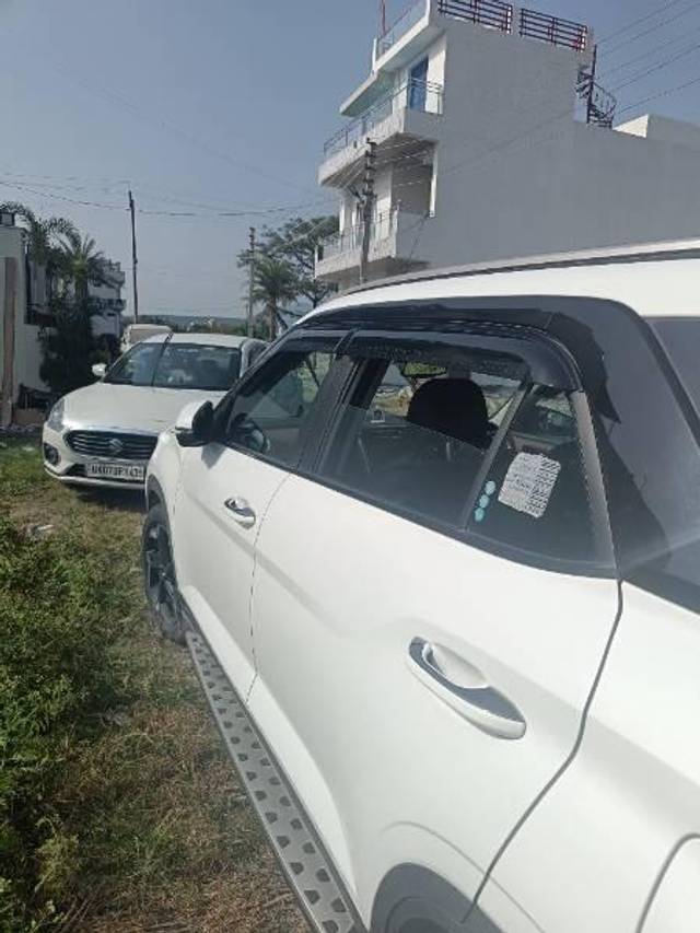 https://images10.gaadi.com/usedcar_image/3625611/original/processed_d4ad6422-dada-4c13-a6d9-c7d007656bed.jpg?imwidth=6402