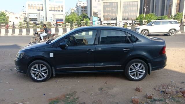 https://images10.gaadi.com/usedcar_image/3625679/original/10__VCC_IMG_1696935345922_1802344_95_1696935377.jpg?imwidth=6401
