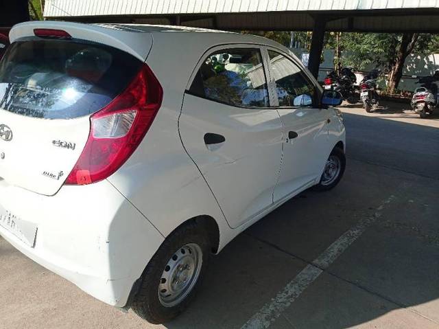 https://images10.gaadi.com/usedcar_image/3625726/original/processed_325803f4-13ad-41d7-ac8e-91aac7a1c6da.jpg?imwidth=6402