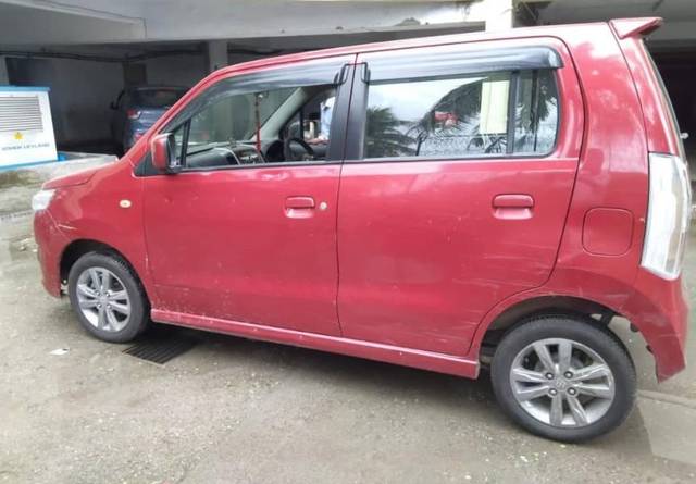 https://images10.gaadi.com/usedcar_image/3625736/original/processed_d7a4e17d-1e11-4dfc-ba52-410cd380ea69.jpg?imwidth=6400