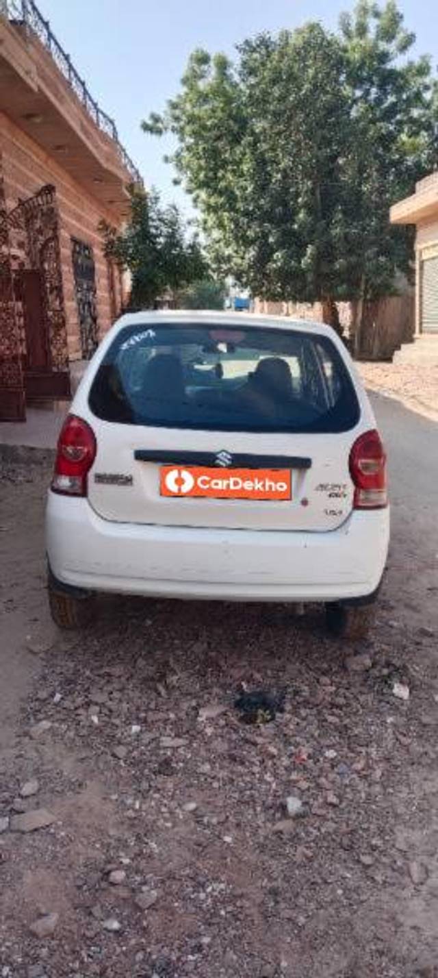 https://images10.gaadi.com/usedcar_image/3625802/original/processed_d2e997ac-1b0b-4708-97f8-73e4c04ca910.jpg?imwidth=6401