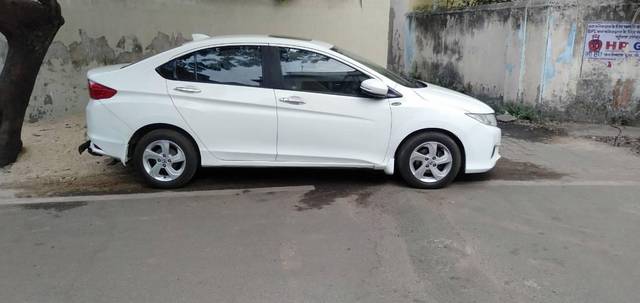 https://images10.gaadi.com/usedcar_image/3625844/original/processed_d596fcad-95b9-4720-99a3-9f4c0d1090fa.jpg?imwidth=6400
