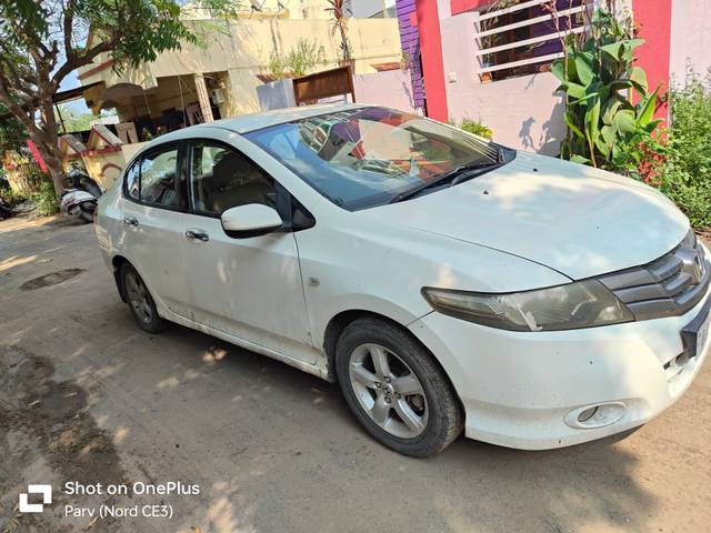 https://images10.gaadi.com/usedcar_image/3625978/original/processed_6363d1d0-339b-412f-8d16-301523f19401.jpg?imwidth=6401
