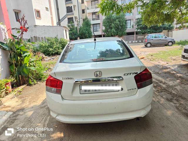 https://images10.gaadi.com/usedcar_image/3625978/original/processed_ee1348e9-0db1-44dd-9f98-c3d8b33a6499.jpg?imwidth=6402
