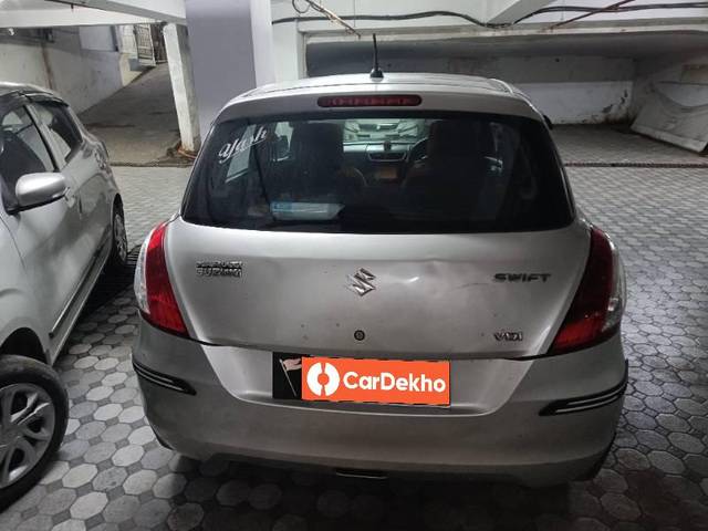 https://images10.gaadi.com/usedcar_image/3626013/original/processed_7f8e89e3-0d92-40b1-9f64-8e0f97ace6fb.jpg?imwidth=6402