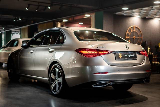 https://images10.gaadi.com/usedcar_image/3626141/original/processed_img2893365__usedcar_70bd8e4d_8fe6_4694_abcf_f264b0be37dc_6131697569047_1697569071.jpeg?imwidth=6402