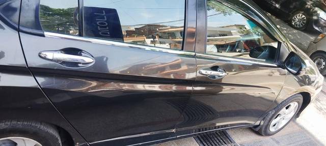 https://images10.gaadi.com/usedcar_image/3626162/original/processed_44a9b146-5060-4b27-9707-b2e197c218bd.jpeg?imwidth=6402
