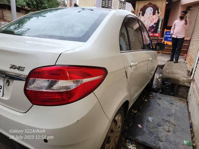 https://images10.gaadi.com/usedcar_image/3626186/original/processed_daa133bc-ebba-4541-ac27-9d2400ceab3f.jpg?imwidth=6401