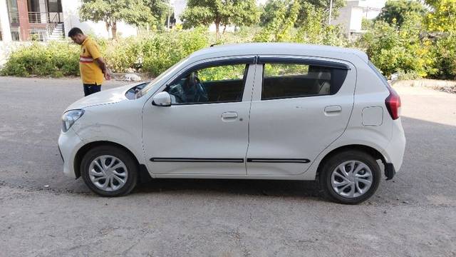 https://images10.gaadi.com/usedcar_image/3626354/original/11__VCC_IMG_1696993536340_1802559_95_1696993742.jpg?imwidth=6401