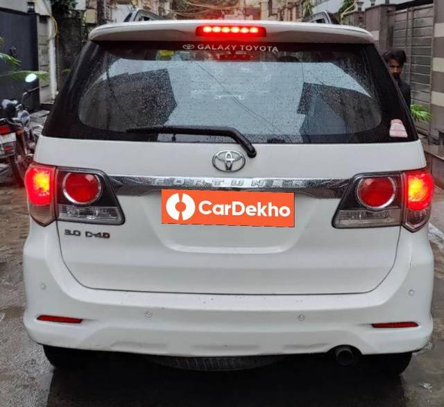 https://images10.gaadi.com/usedcar_image/3626372/original/processed_5c705ee1-8444-4437-af30-3d707c6e4911.jpg?imwidth=6402
