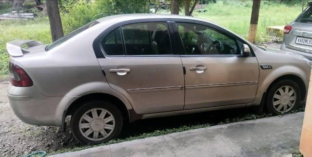 https://images10.gaadi.com/usedcar_image/3626464/original/processed_844498b3-cded-4fb5-8789-4626a260dc99.jpg?imwidth=6401