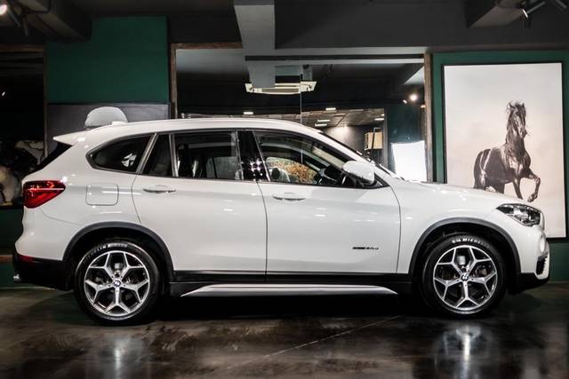https://images10.gaadi.com/usedcar_image/3626468/original/processed_img2893446__usedcar_9b50549c_f18b_4084_b09f_c8cf5af4cc6c_6131697607889_1697607906.jpeg?imwidth=6401