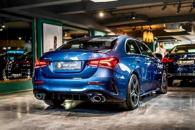 https://images10.gaadi.com/usedcar_image/3626473/original/processed_img2893448__usedcar_27afddee_86de_4598_ad05_1b1f025a90f2_6131697608115_1697608135.jpeg?imwidth=6402