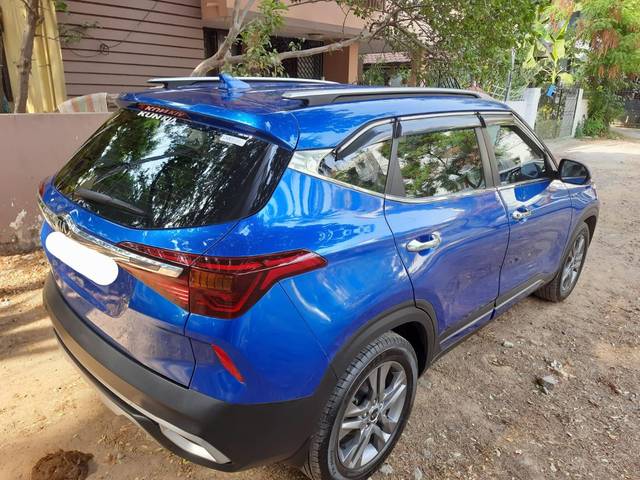 https://images10.gaadi.com/usedcar_image/3626579/original/processed_img2893500__used_car_2893500_1697610756.jpg?imwidth=6401
