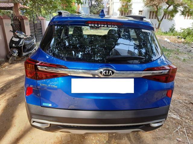 https://images10.gaadi.com/usedcar_image/3626579/original/processed_img2893500__used_car_2893500_1697610760.jpg?imwidth=6402