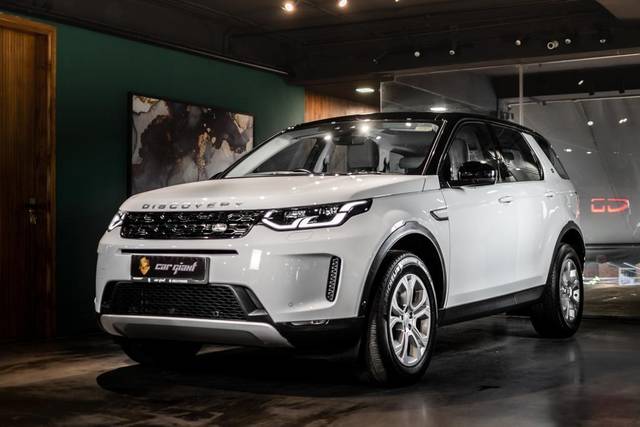 https://images10.gaadi.com/usedcar_image/3626586/original/processed_img2893503__usedcar_bcf61203_ff0a_46eb_9e0d_40cc1c06b1df_6131697610935_1697610949.jpeg?imwidth=6400