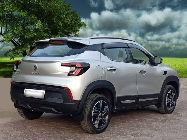 https://images10.gaadi.com/usedcar_image/3626790/original/processed_img2893649__used_car_2893649_1697631752.jpg?imwidth=6401