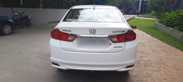 https://images10.gaadi.com/usedcar_image/3626861/original/11__VCC_1802681_96_1697010241.jpg?imwidth=6402