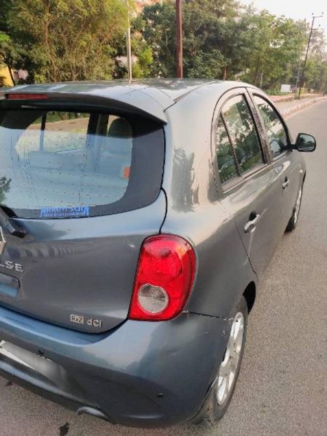 https://images10.gaadi.com/usedcar_image/3627309/original/processed_bd681ece-74b8-45ff-a36f-1f119b5a7791.jpg?imwidth=6401