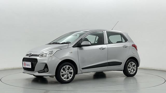 https://images10.gaadi.com/usedcar_image/3627349/original/KetAl6npQv2fl0aRJE3hGw__file.JPG?imwidth=6400