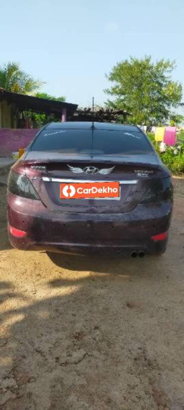 https://images10.gaadi.com/usedcar_image/3627507/original/processed_e3461786-8c58-43b3-b27b-9b3f2eee5a6d.jpg?imwidth=6402
