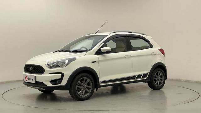 https://images10.gaadi.com/usedcar_image/3627522/original/sVYGAvczRL6m_InS8V17RQ__file.JPG?imwidth=6400
