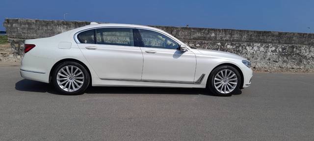 https://images10.gaadi.com/usedcar_image/3627769/original/img2894513__used_car_2894513_1697624849.jpg?imwidth=6401