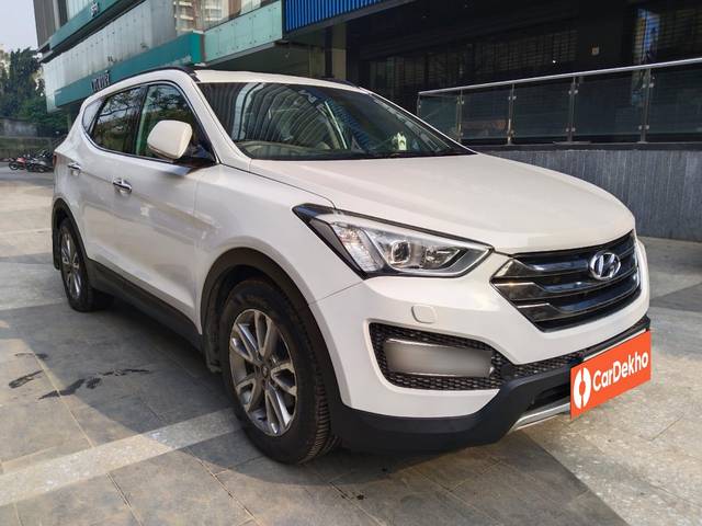 https://images10.gaadi.com/usedcar_image/3627966/original/processed_img2894643__used_car_2894643_1697629971.jpg?imwidth=6400