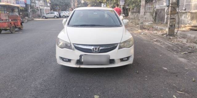 https://images10.gaadi.com/usedcar_image/3628054/original/11__VCC_1802952_94_1697025909.jpg?imwidth=6400