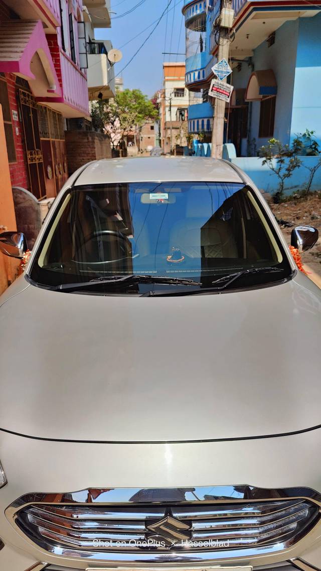 https://images10.gaadi.com/usedcar_image/3628072/original/processed_125ee9d7-44d0-48c7-bc70-1e2024bfc6ea.jpg?imwidth=6400